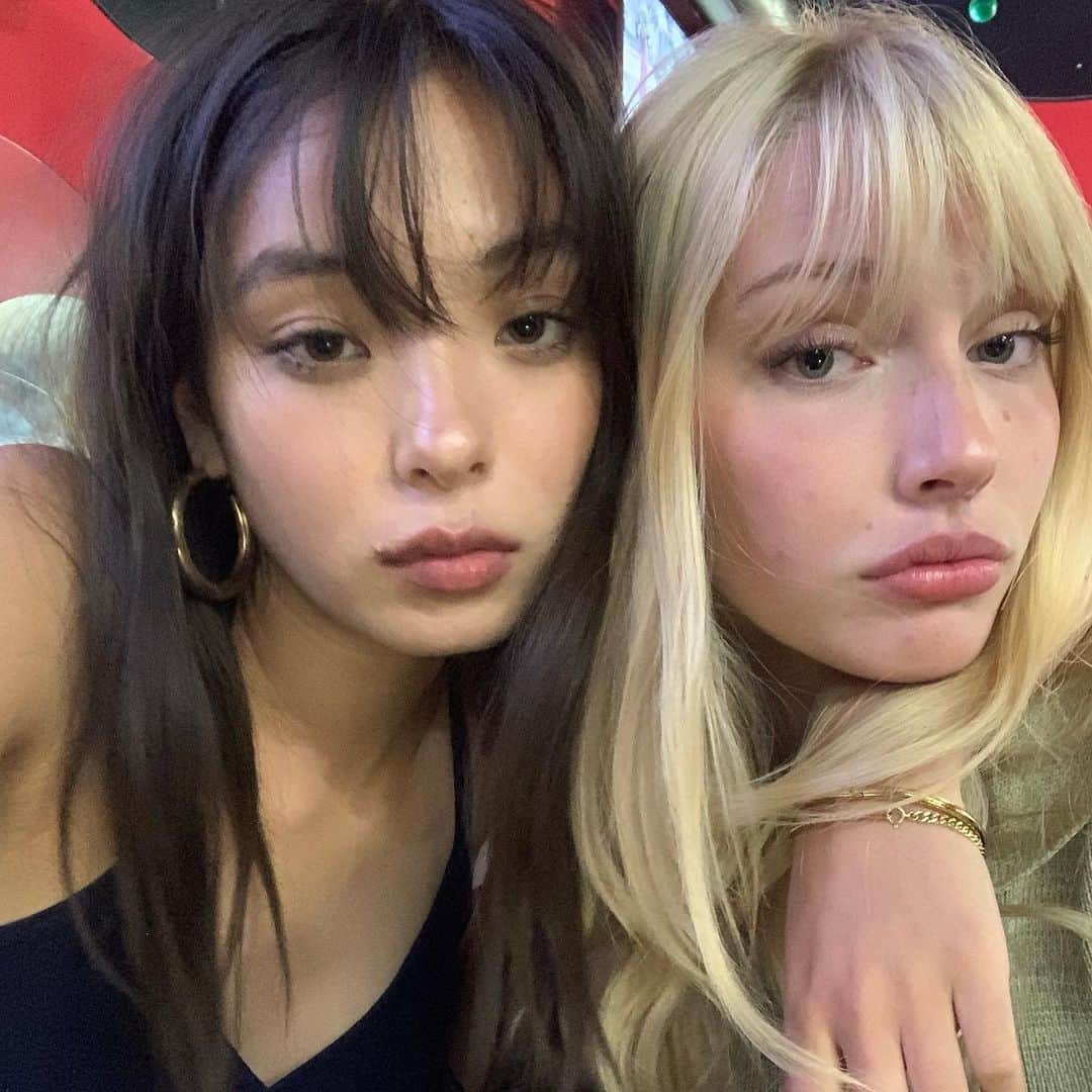 miu (ミユ)のインスタグラム：「Star family」