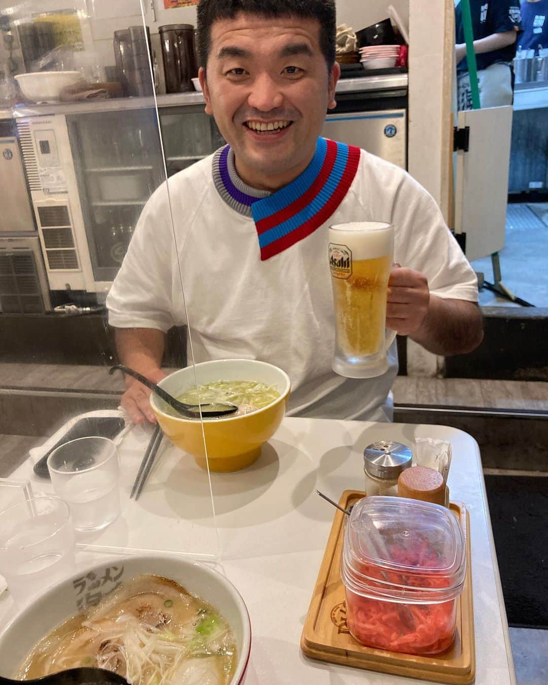 畠中悠のインスタグラム：「久留米ありがとうございました！ 三島さん、今日2杯目のラーメン！ #すゑひろがりず三島  さん」