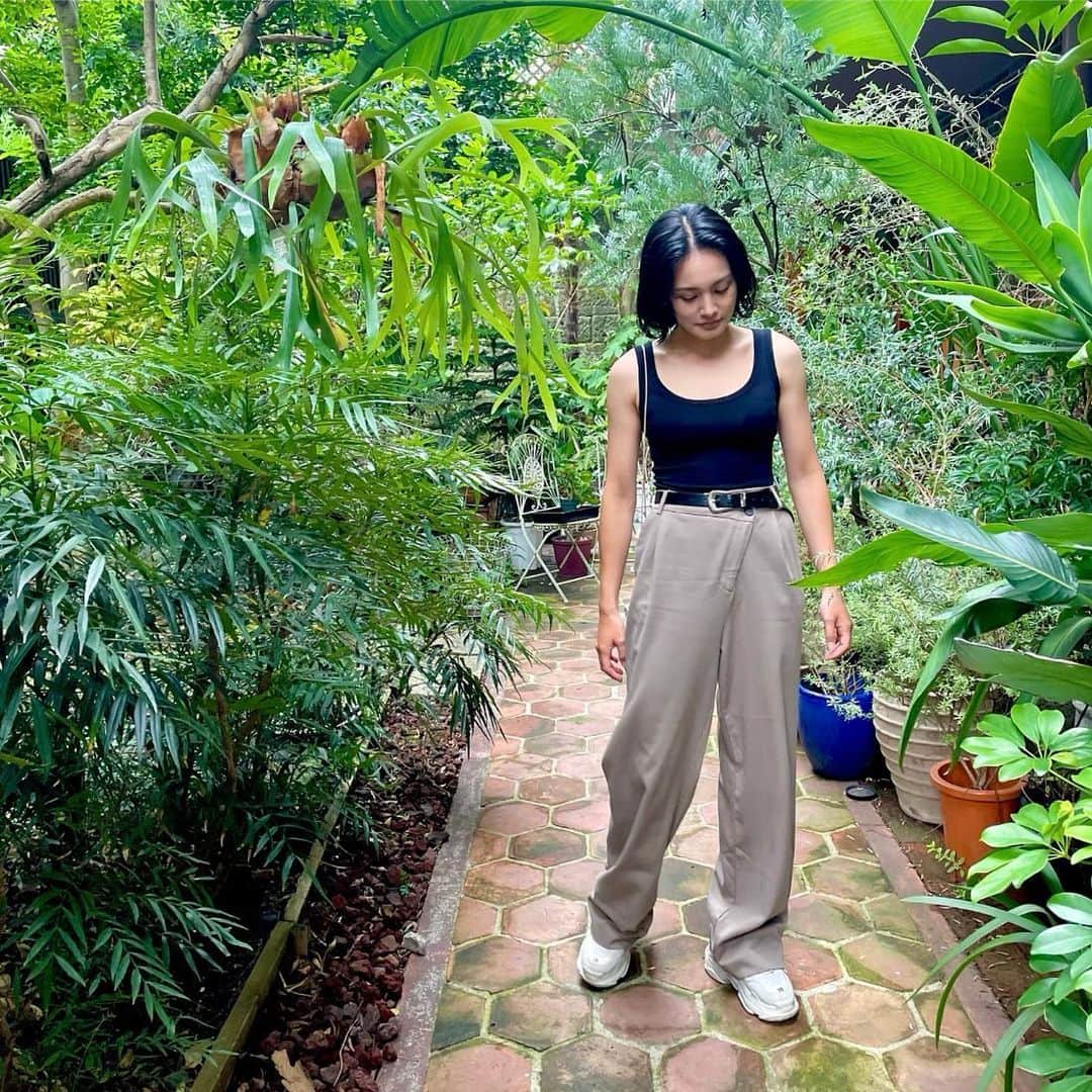 武内ペレス麻射のインスタグラム：「. ボタニカルチャージ🌏🌿💓」