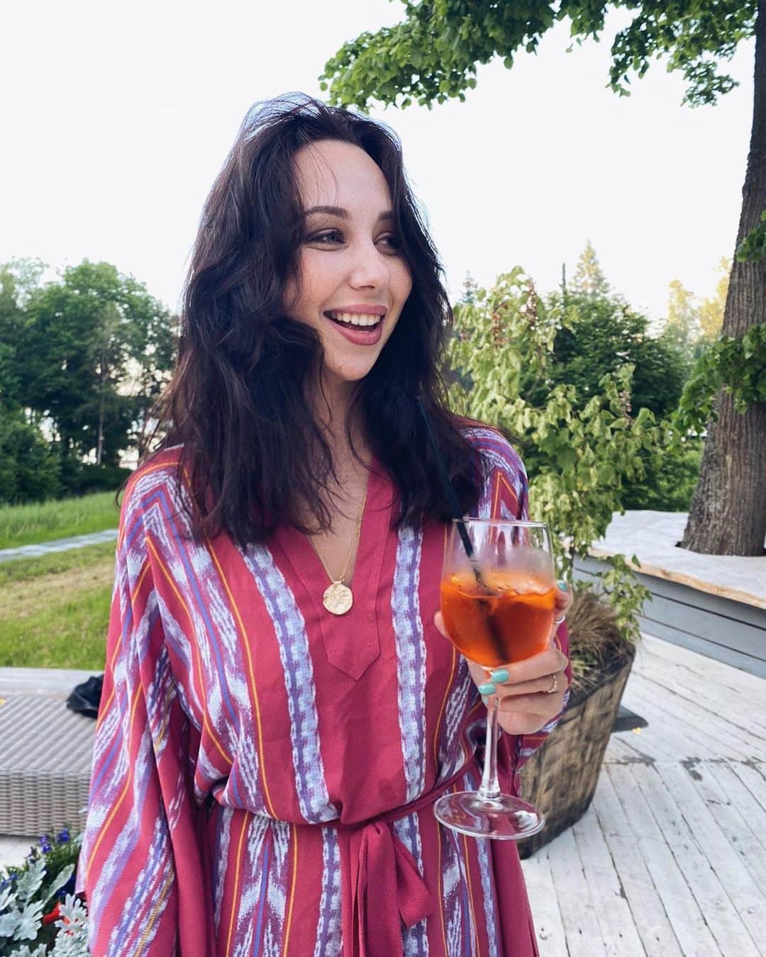 のインスタグラム：「☀️🍹💃🏻  #tuktik #лето」