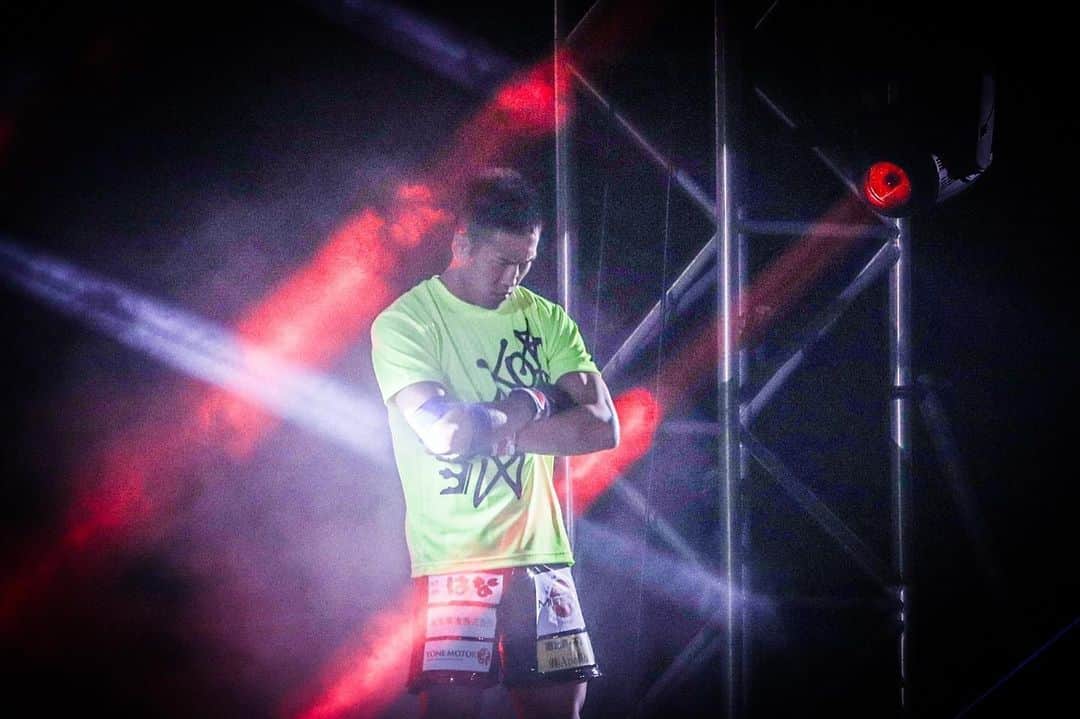 白川陸斗のインスタグラム：「. 7/31（日） RIZIN.37に向けパンツスポンサー、バナースポンサーを募集してます。  自分と共に戦って頂ける企業様、メッセージお待ちしております。  よろしくお願い致します。」