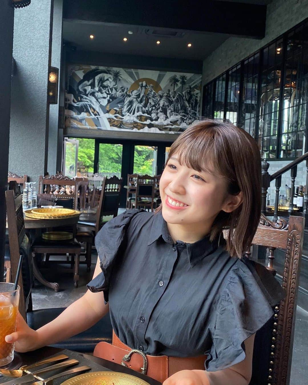 岡田美里のインスタグラム：「ずっと行きたかったアラビア料理屋さんへ🥹  運転して埼玉の本店まで行きました！ 店内も可愛くてコース料理はどれも初めて食べるものばかりで、ワクワクと美味しいの繰り返し🤤 スパイス好きにはたまらないお店でしたー！！渋谷にもあるのでぜひ！！  #carvaan #アラビア料理」