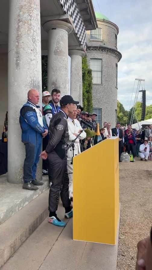 マックス・チルトンのインスタグラム：「2022 Goodwood Festival of Speed ceremony.  Driver of the year!  🍾🏆 @mcmurtryautomotive  @fosgoodwood」