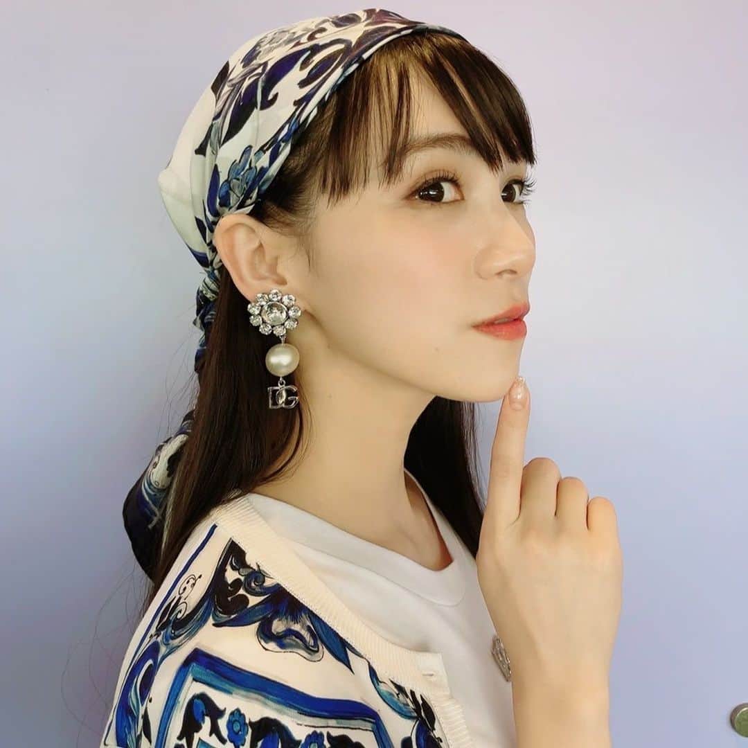 のインスタグラム：「ドラ恋🫰🏻シチリアの風🍋バンダナも三つ編みになっとるんよ👱🏻‍♀️スススッと5分くらいでアレンジ作っちゃう明海さん神業🙏🏻👶🏻💕 #シチリアの風 #prfm  ********  #ドラ恋 act.7 この後22:00から🎉 お見逃しなく！👀💫  "Falling in love like a romantic TV drama ~Kiss me like a princess~" act 7 airs tonight at 10:00 p.m. ! Make sure to check it out!」