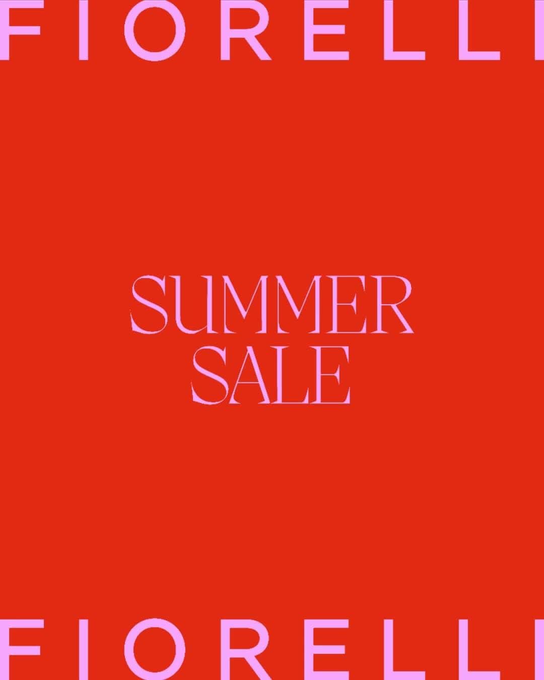 フィオレッリのインスタグラム：「Summer sale has landed ☀️ Enjoy up to 50% off selected styles and grab your new accessory for less」
