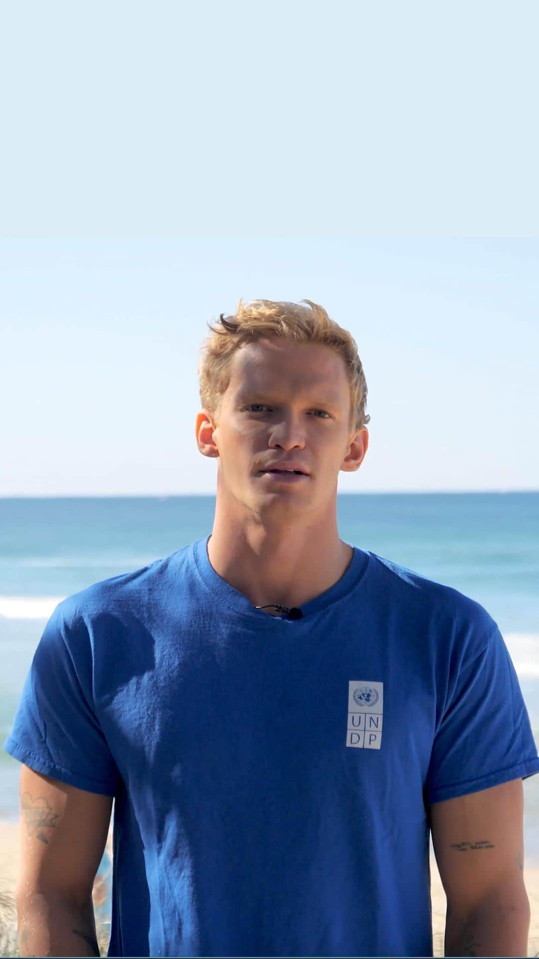 コーディー・シンプソンのインスタグラム：「Coral reefs are vital to all life on Earth.  But nearly half the coral reefs in the 🌎 have been destroyed by human activity and #ClimateChange.   Ahead of #UNOC2022, our Ocean Advocate @CodySimpson tells us why we need to act now to protect the coral reefs and #SaveOurOcean for future generations.」