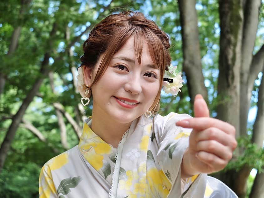 堀尾実咲のインスタグラム：「おはよお💛  今日も暑いね、溶けちゃうぞ☀️🫠  #浴衣 #浴衣女子 #浴衣ヘア #浴衣ヘアアレンジ #浴衣デート #ゆかた」