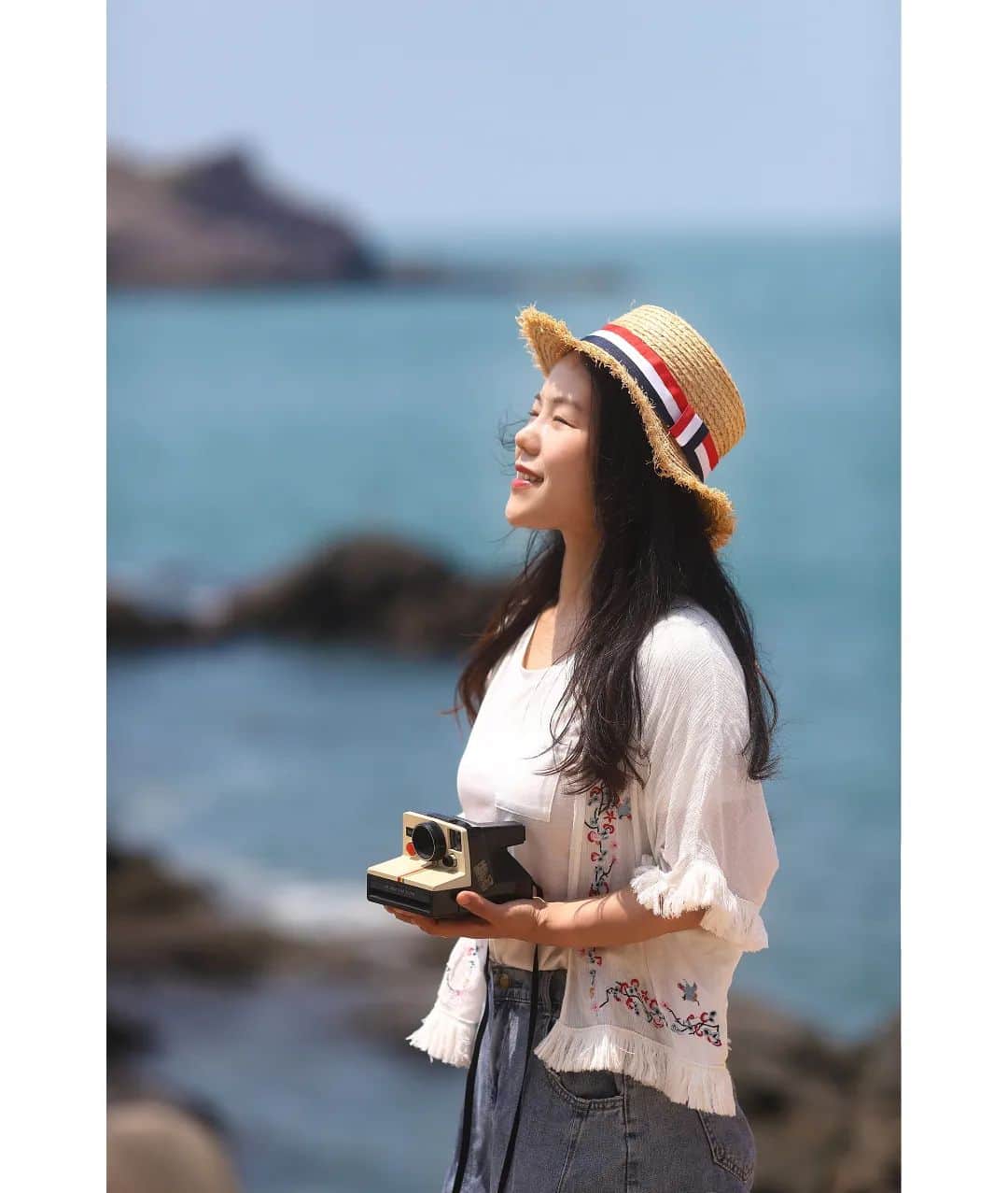 Photographer_善甫(선보)のインスタグラム：「속초바다의 푸르름  ... 아..아니구요  영광앞바다도 이렇게 푸르네요😁」