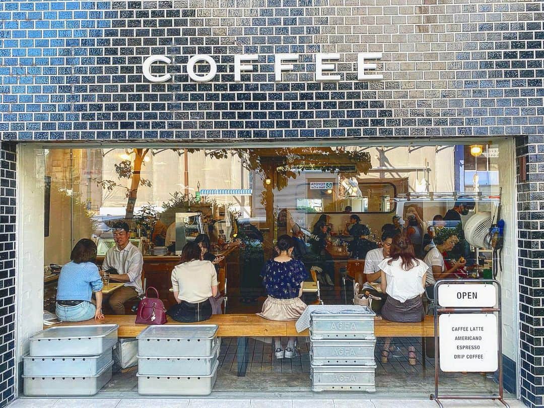 Nagisa 나기사のインスタグラム：「久しぶりにひろこちゃん（ @shirochannn ）とお茶。 多分2年ぶりくらいかな？？  馬喰町日本橋界隈、可愛いカフェいっぱいあるから色々開拓したいな😌  #馬喰町カフェ #日本橋カフェ #カフェ」