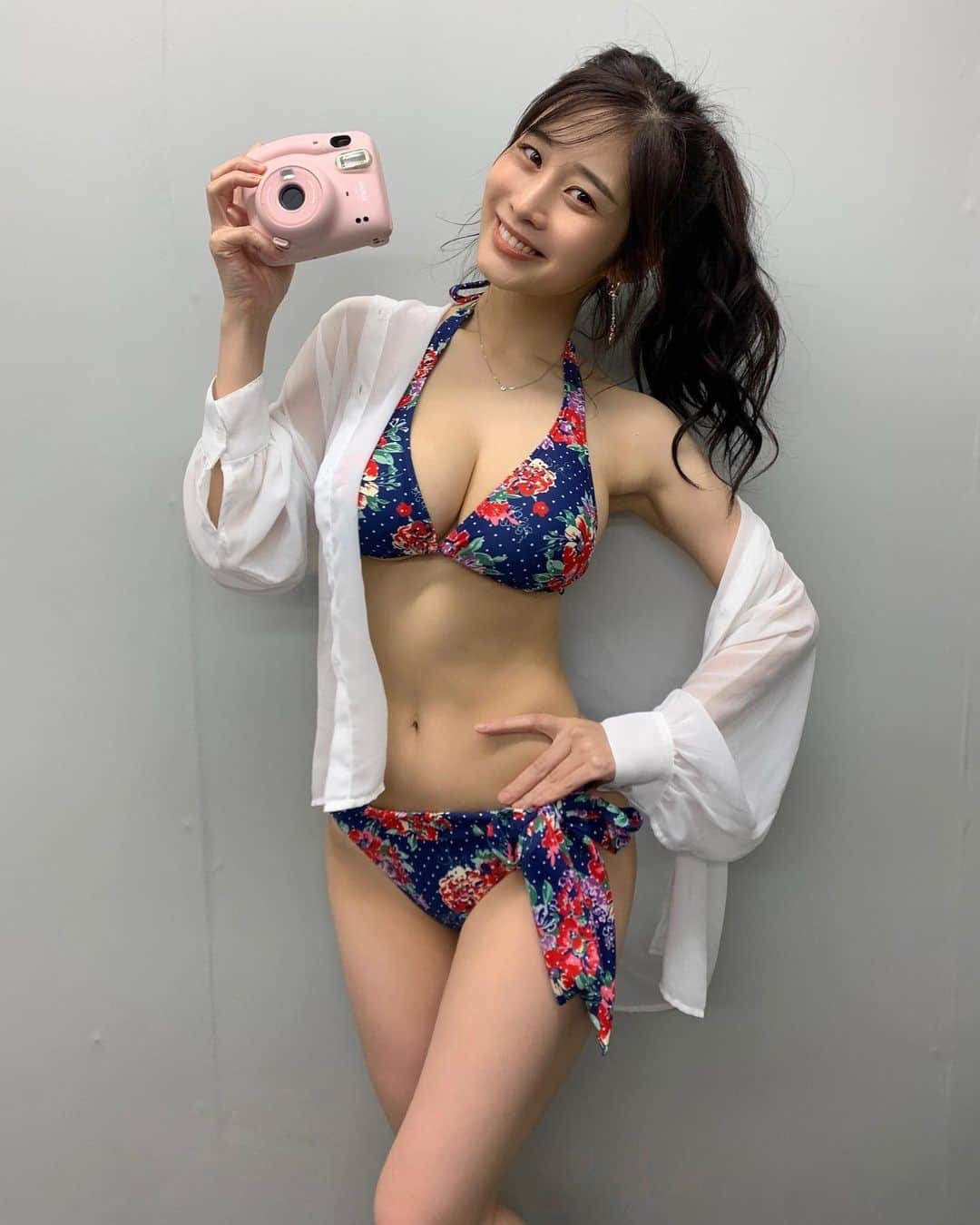 橘花凛さんのインスタグラム写真 - (橘花凛Instagram)「👙✖️📸❤️  ✨告知✨ TBSドラマ『理想ノカレシ』レギュラー出演中 7月週刊実話表紙発売 7月29日RISE160ラウンドガール🥊 8月2日アサヒ芸能表紙発売 8月21日Cygame presents RISE WORLD SERIES OSAKA 2022（エディオンアリーナ大阪・第一競技場）ラウンドガール🥊 8月27日トレーディングカード発売日 8月27日トレーディングカード書泉グランデにて発売イベント 8月28日RISE161ラウンドガール🥊 10月1日トレーディングカードソフマップにて発売イベント」6月27日 12時34分 - rintakahashi0809