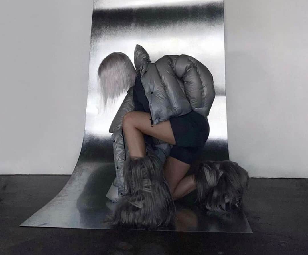 YeezyBoostOfficial のインスタグラム