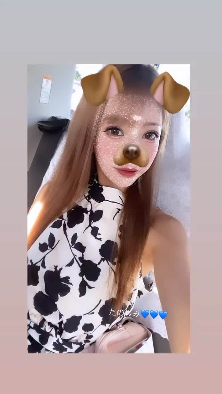 のインスタグラム：「今週１週間 よろしくお願いします🤍  .  .  .  .  #千葉キャバクラ#千葉富士見キャバ嬢#千葉富士見町キャバ嬢#千葉富士見キャバクラ#arドレス#ジュエルズドレス#千葉#ファッション好きな人と繋がりたい#ヘアメイク#お家スタイル#息してる？#followｍe4 #follow4like#followtrain  .  .」
