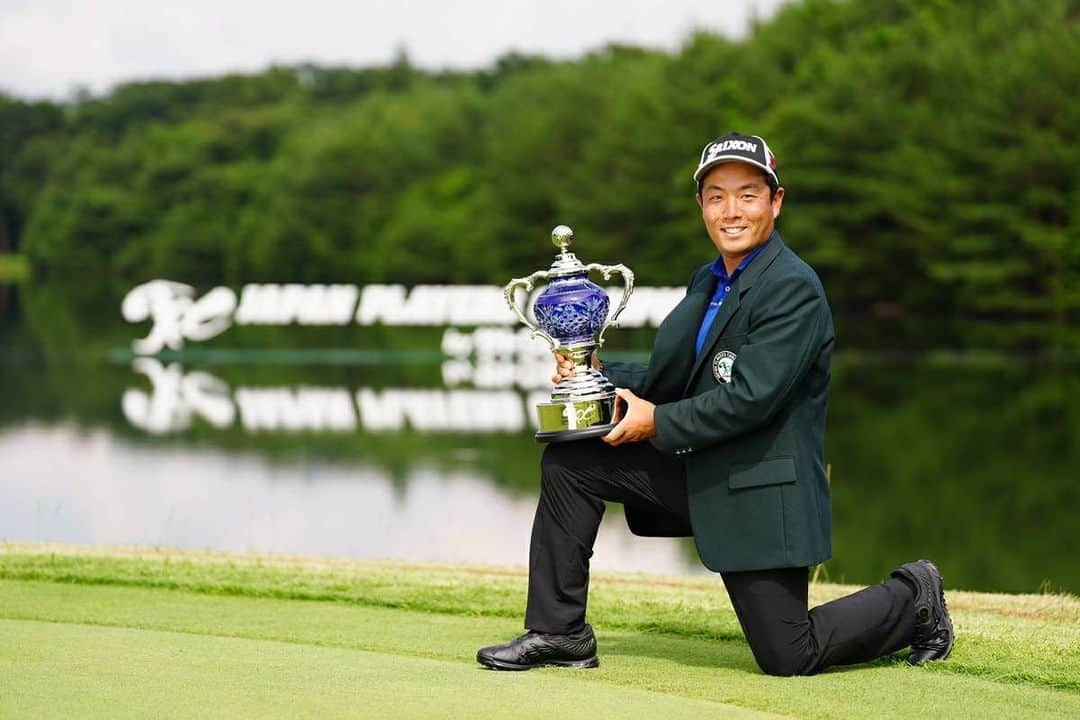 稲森佑貴さんのインスタグラム写真 - (稲森佑貴Instagram)「｢Japan Players Championship by サトウ食品｣にてツアー通算4勝目、今季2勝目をあげることができました！  まだまだ勝ち星をあげれるようにこれからのシーズンも頑張ります⛳️  引き続き応援よろしくお願いします！🙇‍♂️  #japanplayerschampionshipbyサトウ食品  #ゴルフ #男子ゴルフ #ゴルフ好きと繋がりたい」6月27日 14時37分 - inamori_yuki