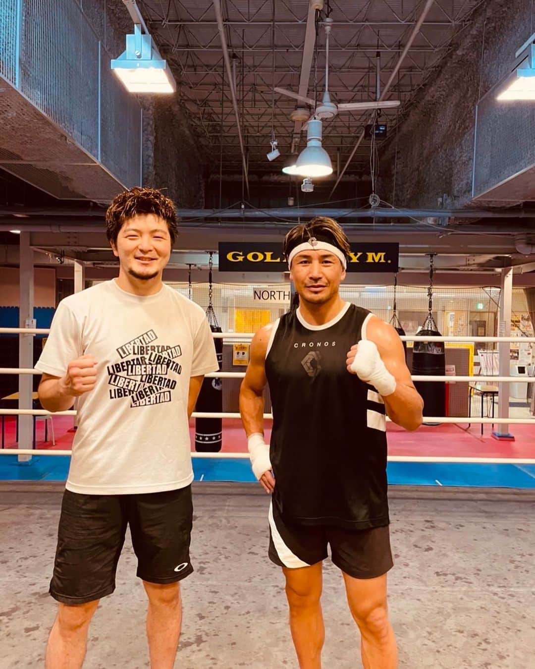 魔裟斗さんのインスタグラム写真 - (魔裟斗Instagram)「ボクシングに挑戦中のシルバーウルフ後輩、左右田とミット打ち！ #魔裟斗  #左右田泰臣  #魔裟斗チャンネル」6月27日 17時15分 - masato.official