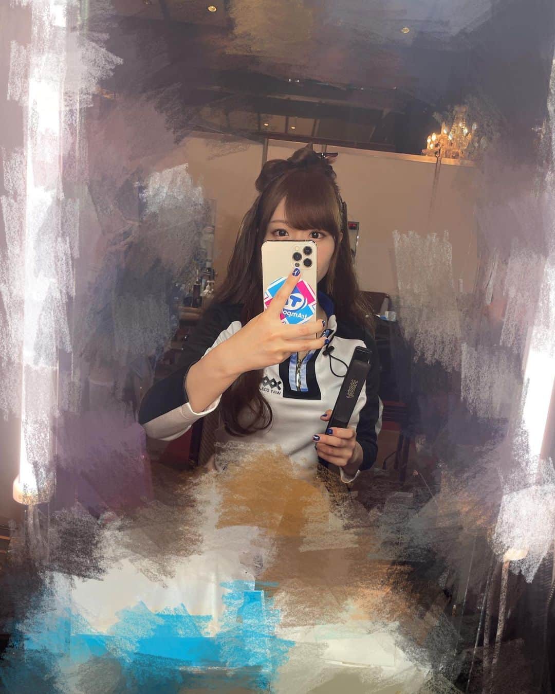 愛美のインスタグラム：「響子になる前のギャル🎀  #D4DJ #d4fes_allin #ピキピキ #グルミク #衣装」