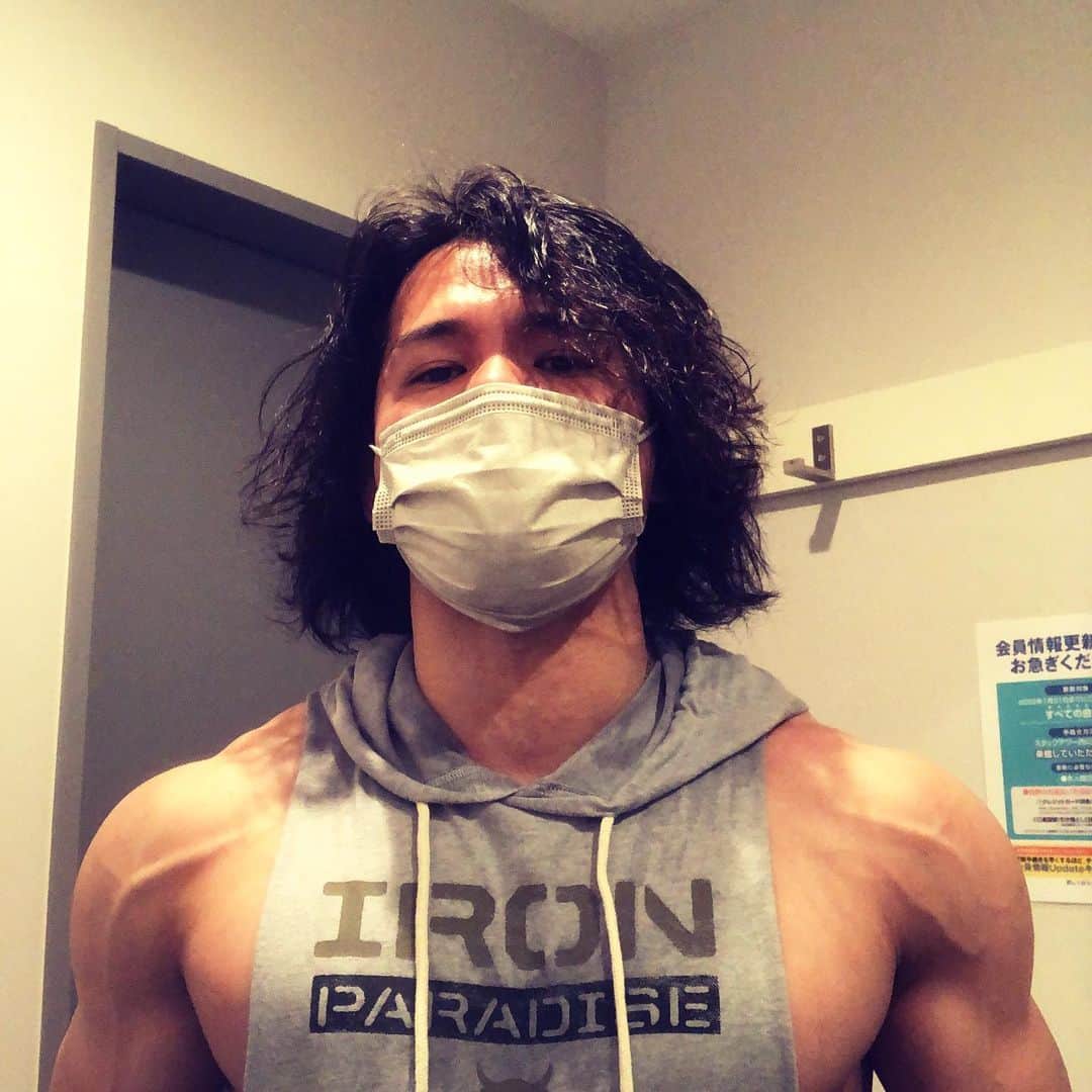 吉岡世起のインスタグラム：「慣れによって肉体は停滞してしまいがち 環境や種目を変えることが筋肉を育てる プロレスラーとしても同じだろうか その答えは7.16日本武道館で #noah_ghc #日本武道館」
