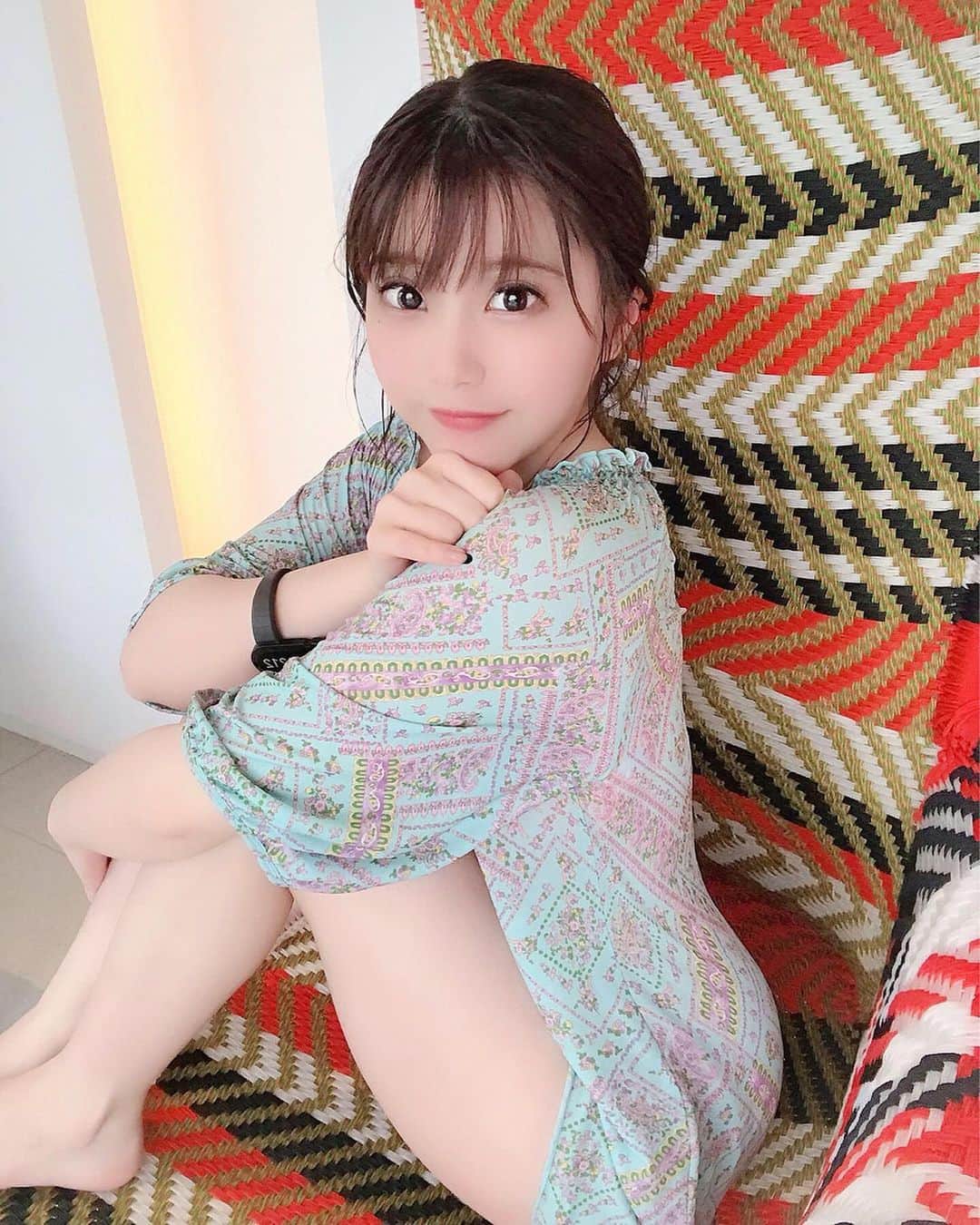 のインスタグラム：「이해해 주는 사람이 늘기를 바랍니다.  さつまで小顔矯正したけん 顔なくなるくらい小さくなった👶🏻 いつも目近くしたいとかエラなくしたいとか 全部叶えてくれる🫶🏻 @satsuma_official  @101mune さんありがとうございました✨  あとこないだ脱毛いったけん つるつるなた(ᐡ •̥  ̫ •̥ ᐡ) いつもありがとうございます♡  @thesame_shibuya さん  #脱毛　#可愛い #美肌　#綺麗になりたい  #韓国　#韓国ヘア　#韓国メイク #韓国ファッション　#メイク #葵ローズ」