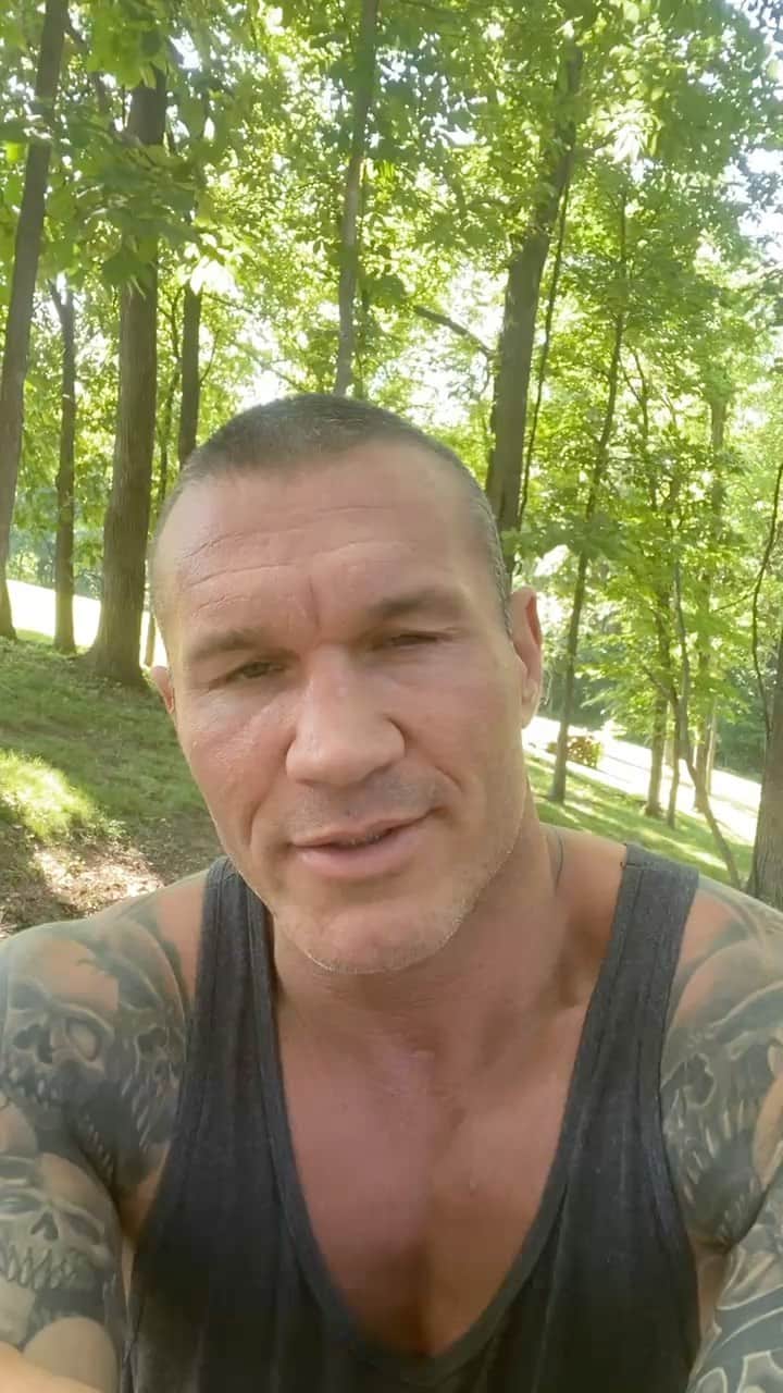 ランディ・オートンのインスタグラム：「Thank you, John. @johncena」