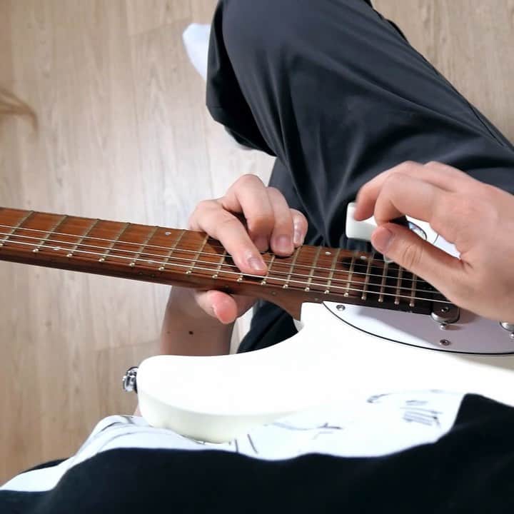 ichikaのインスタグラム：「Guitarist POV」