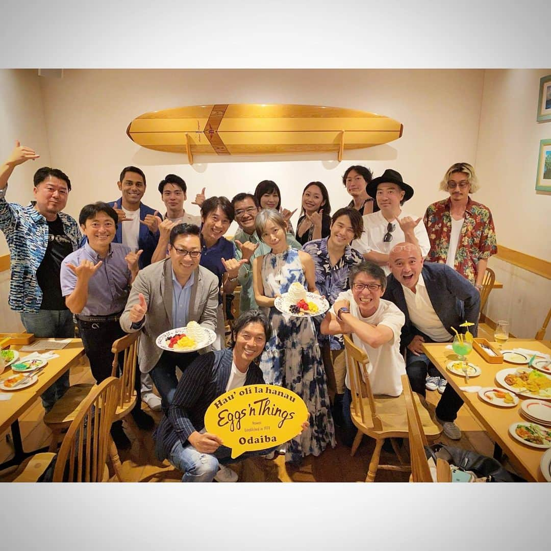 安藤美姫さんのインスタグラム写真 - (安藤美姫Instagram)「🌹When I went to some dinner party with amazing people🌹  🥞Eggs ’n Thingsお台場店にて 🎉起業・経営倶楽部コアメンバーJoshさんが日本に一時帰国されたのでJoshさんウェルカム㊙️サプライズ食事会に参加させて頂きました！  本当に素敵な方々とのご縁に感謝です😌 まだまだ若輩者の私がこんなに素敵な方々との食事会に参加させて頂き、同じ時間を共有させて頂けたこと本当に嬉しかったです🍀🥰  これからも沢山の“学び”を教えて頂きながら人として成長していきたいと思います😌😌😌  #クラブハウス #起業経営倶楽部  #エッグスンシングス #松田公太 さん #前刀禎明 さん #サチンチョドリー さん #片岡正美　さん #joshonishi さん #小室淑恵 さん #小林正忠 さん #平野洋一郎　さん #大野淳平 さん #岩元美智彦　さん #今井了介　さん #岡田そうがい　さん #中村大吾　さん #本田晃一　さん #森戸裕一　さん #服部真和　さん #安藤美姫 #mikiando」6月28日 0時29分 - miki_m_ando0403