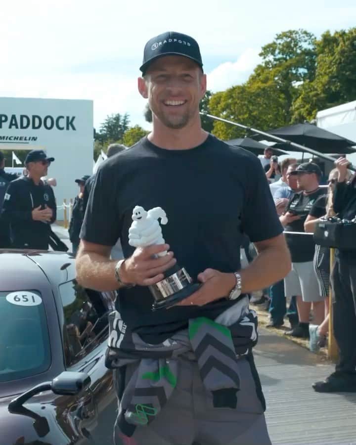 ジェンソン・バトンのインスタグラム：「🙏🏽  Repost from @michelin • We are pleased to announce that the @radfordmotors Lotus Type-62 was the winner of the Michelin Showstopper Award at @fosgoodwood 🏆  A well deserved win for a beautiful car and a great team behind it💪  #MichelinFOS #Goodwood #Radford #Showstopper」