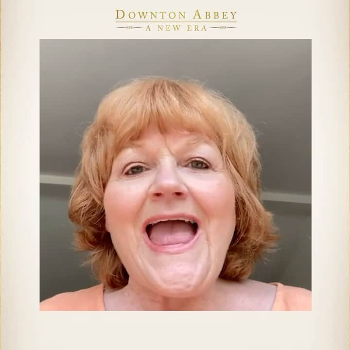 ダウントン・アビーのインスタグラム：「Have you heard the news? You can now watch #DowntonAbbey: A New Era, plus the first film and entire TV series, streaming now on @peacocktv!  The entirety of Downton Abbey, on demand, all in one place. Start streaming now on peacocktv.com.」