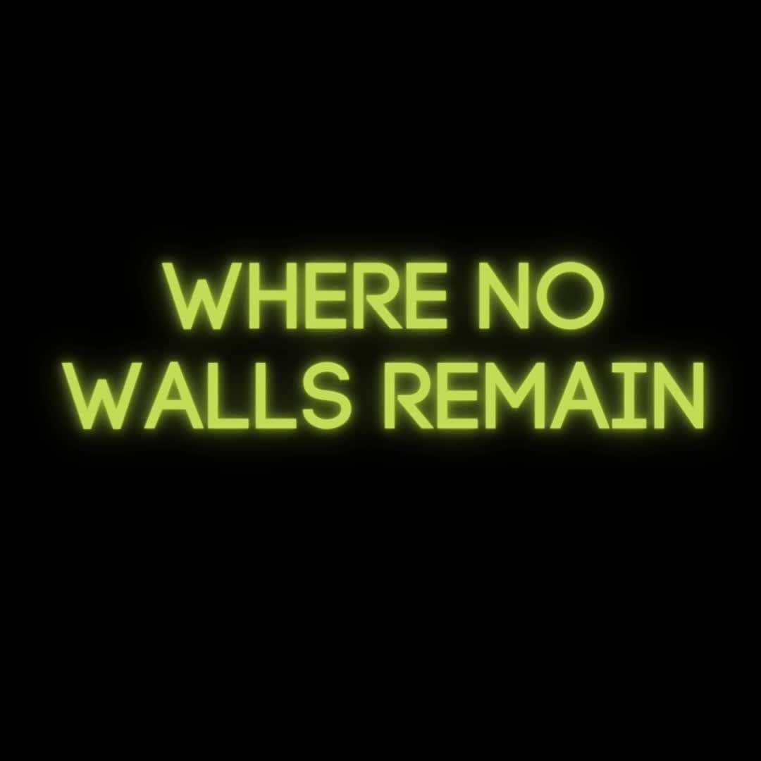カシミ オムのインスタグラム：「For our AW22 ‘Where No Walls Remain’ show, we proudly collaborated with Basel Abbas and Ruanne Abou-Rahme- Palestinian multi-media artists whose work investigates the political, visceral, material possibilities of sound, image, text, and site.⁠ ⁠ #QASIMIAW22」