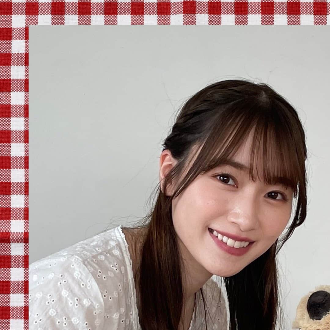 守屋麗奈のインスタグラム：「#れなぁパフェ 🍒🐶 Twitterでは、れなぁがオリジナルパフェを作っている様子を動画でお届け中！🎥 もうみなさん見てくれましたか？👀  ✧┈┈┈┈┈┈┈┈┈┈┈┈┈┈✧ #櫻坂46　#守屋麗奈1st写真集 2022年8月23日に発売❤  ご予約はプロフィールのURLから•*¨*•.¸¸♪」