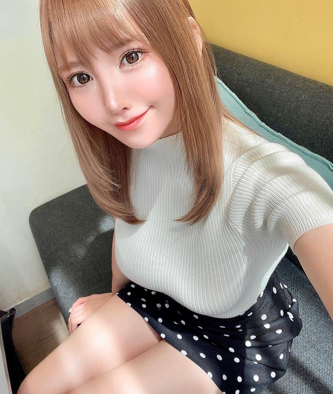 佐崎きさきのインスタグラム：「おはよう🥰✨ 朝から半身浴とジム最高！🧖‍♀️♨️💪 最高と思える時間を1日の中に たくさん増やして、最高の1日を 過ごしましょうね！✨🔥 . . .  #腹筋 #肌肉 #腹肌 #照片 #性感內衣  #性感睡衣 #減脂 #training  #fitness  #トレーニング #ファッション #운동 #사진 #미용」