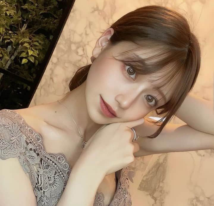 ビジョグラム×アガルさんのインスタグラム写真 - (ビジョグラム×アガルInstagram)「.⁠ 素敵な女性の投稿📸をリポストを使って紹介させて頂く⁠ 〈💜💚ビジョグラム💛💙〉⁠ .⁠ 今回ご紹介するのは❣⁠ 南柚子🍋ゆずずさん＜ @leicester_yuzuzu＞の素敵なお写真📷💕⁠ .⁠ .⁠ #Repost⁠ .⁠ .⁠ .⁠ 毎日がキラキラしていて⁠ とっても楽しい🪄✨⁠ .⁠ 10年前は引きこもりで⁠ 毎日がつらくて死にたかった⁠ .⁠ 未来は自分次第で⁠ いくらでも変えられる⁠ 夢を諦めなければ現実になる🗽⁠ .⁠ .⁠ .⁠ 他にも素敵な投稿がたくさんありますので⁠ ＜ @leicester_yuzuzu＞さんをフォローしてみてね💁✨⁠ .⁠ 南柚子🍋ゆずずさん、素敵な投稿ありがとうございました💕⁠ ⁠ ーーーーーーーーーーーーーーーー⁠ ⁠ 👇ご掲載希望は👇　⁠ 〈@bijogram_a_girl 〉と〈#ビジョグラム〉のタグ付けをお願いします❣⁠ ⁠ ・ビジョグラムは素敵な女性を毎日紹介！⁠ ⁠ ・ @bijogram_a_girl をフォローして最新情報をGET👌🏻⁠ ⁠ ・素敵だと思った女性はフォローしよう💞⁠ ⁠ ・タイアップ希望などはDMまで💌⁠ ⁠ ーーーーーーーーーーーーーーーーー⁠ ⁠ #メイクアップ #チーク #メイク⁠ #アイメイク⁠ #コスメ #リップ⁠ #大人可愛い #大人女子⁠ #美女 #美白 #美人 #美活⁠ #スタイル抜群 #ダイエット⁠ #モデル #女子力⁠ #美意識 #美意識向上⁠ #オトナ女子 #大人メイク⁠ #ロングヘア #ヘアアレンジ⁠ #ヘアメイク #小顔美女⁠ #夏コーデ #ナチュラルメイク⁠ #japanese#japanesegirl」6月28日 12時05分 - bijogram_a_girl