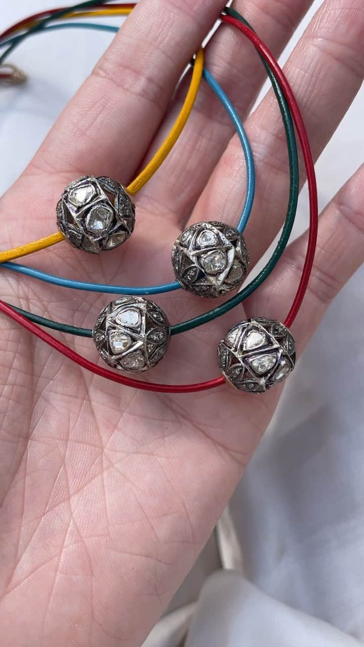 チャンルーのインスタグラム：「Loving these diamond encrusted beads on colorful leather swatches! New One-of-a-Kind Fine capsule launching this Thursday ❤️‍🔥 #chanluustudio」