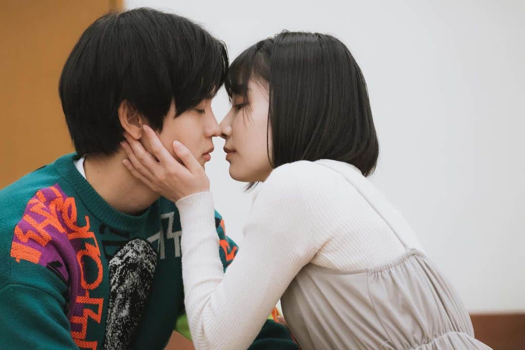 松村陸斗のインスタグラム：「ドラ恋第7話‼︎ ご視聴ありがとうございました‼︎  男女逆転オーディション。 セリフを思い出して追うばかりで…悔しいな〜。 ゆあちゃん引っ張ってくれて本当にありがとう‼︎  #ドラ恋 #恋愛ドラマな恋がしたい」