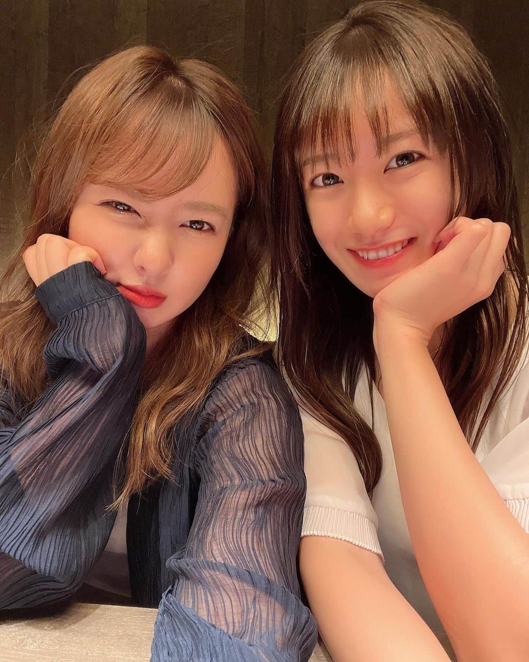 のインスタグラム：「あいなが泊まりに来たよ〜🏠💕  ちょっと前にも大阪でいっぱい話たけどまだまだ話すことあった..🥹♡  なんでも聞いてくれて、一緒に悩んでくれるお友達🥹親友🥹ほんとに心の友...😮‍💨💕(ベタ褒め✨)  あいなから連絡がきて 「かなことりほの写真載せてるのにあいなとの写真載せてくれへんかったら嫉妬する🥺」ってきてた😒笑  ちゃんと載せたよ〜〜✨笑」