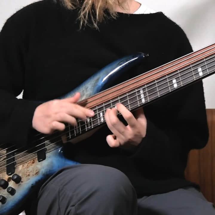 ichikaのインスタグラム：「name this bass」