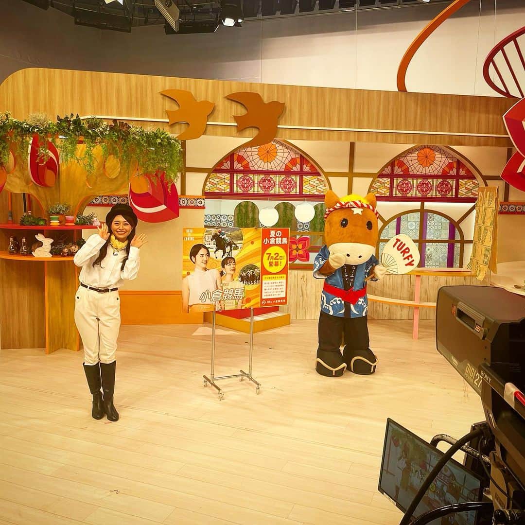 黒澤ゆりかのインスタグラム：「本日 RKB放送『タダイマ』のデンゴン！コーナーに出演します♪ 生放送なので前後しますが大体17時20分頃かと思われます🤗  今日はターフィー君と様々なところにご挨拶させていただいてます☺️  お楽しみに♪」