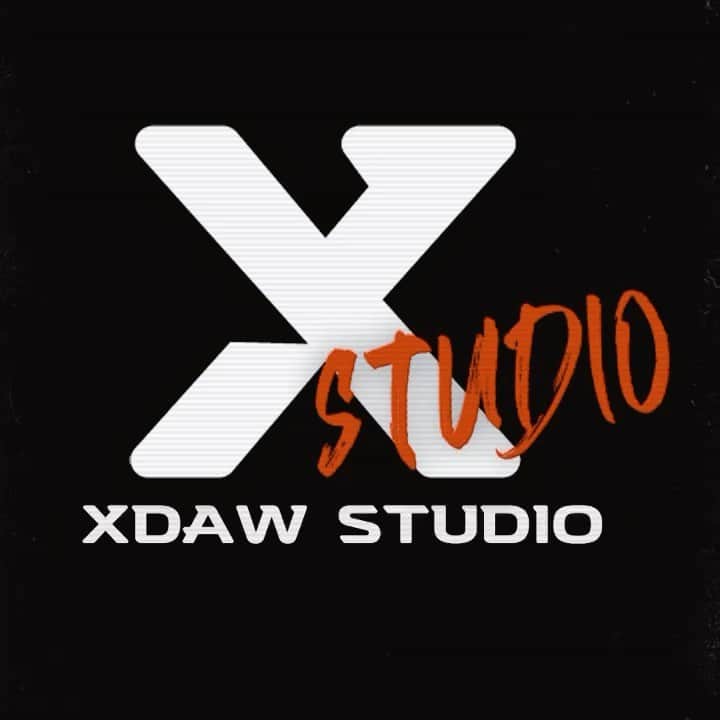 クラウディオ・リースのインスタグラム：「Ya conoces mi estudio de fitness?   Ven cuando quieras! Sólo escríbeme ✨🔥  👉🏻 @xdawstudio 👈🏻」