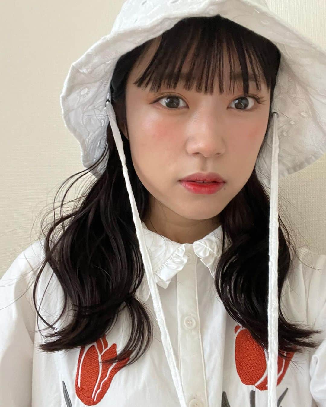 アサヒ（小林あさひ）のインスタグラム：「私の好み、 みんなにバレてるな🙊🌷」