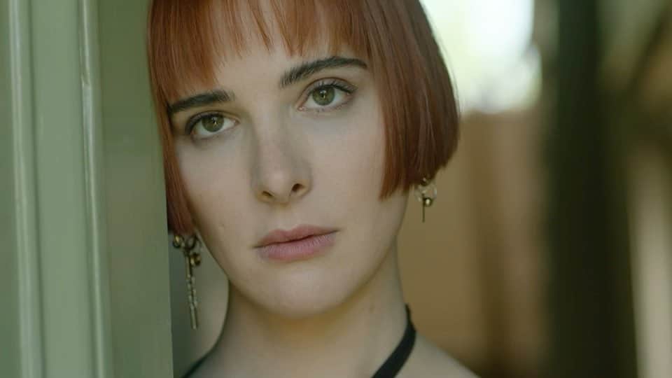 レナ・ダナムのインスタグラム：「* Both * an @isywod music video  starring @harinef camera by @misswoodside directed by Lena “it me” Dunham」