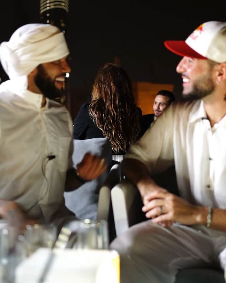 ショーン・ガルニエのインスタグラム：「Good time yesterday with @danialves  at the @metaterrace 🔥 And an amazing event for his NFT project launch with @colossalbit.io and @backesandstrauss 💪🏻 Can’t wait to see more football players entering the blockchain world.   #nft #soccer #footballplayer #danialves」
