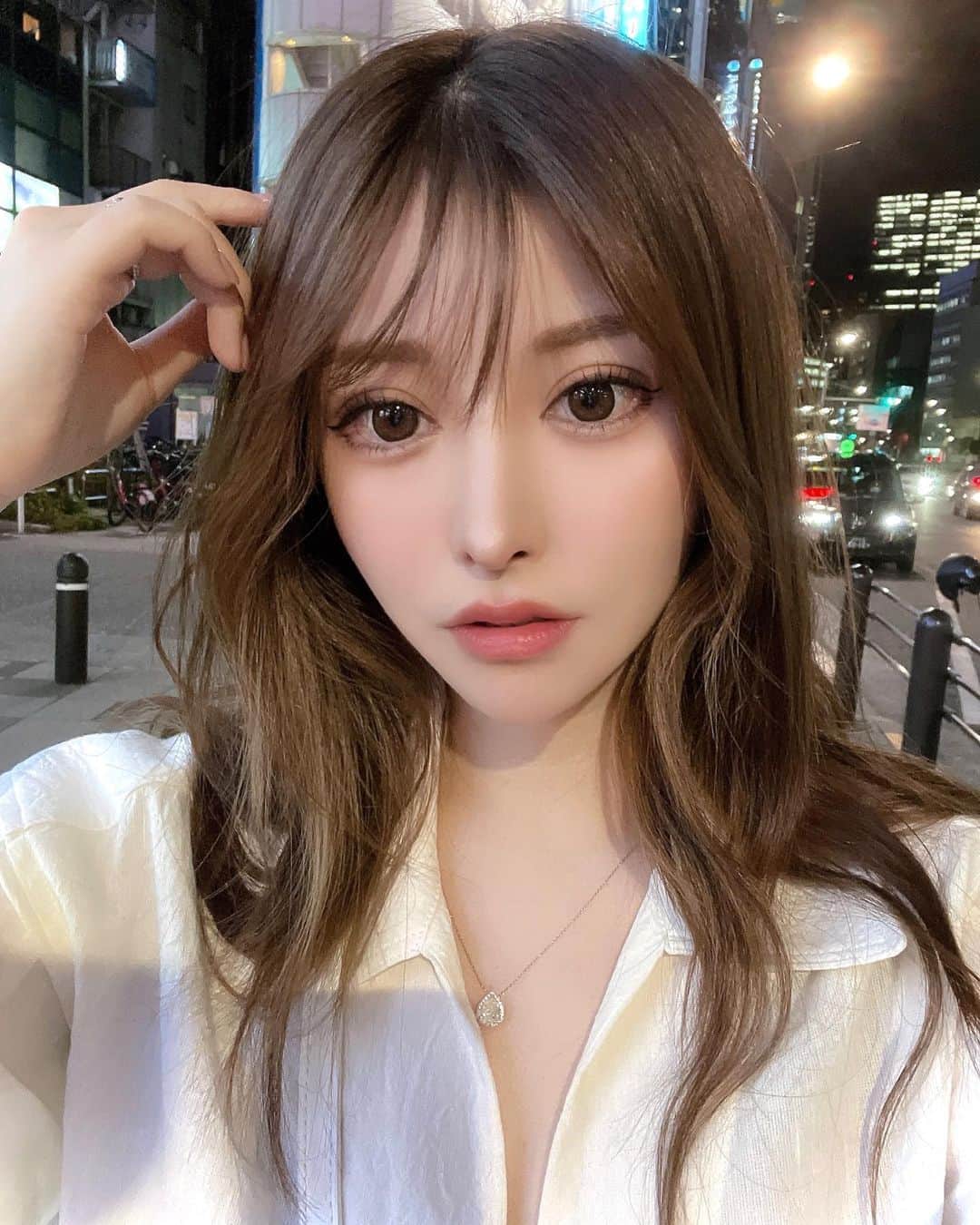 藤咲めいさんのインスタグラム写真 - (藤咲めいInstagram)「今週ずっと雨だね☔️ 天気悪いと気持ちも沈んじゃうけどみんなは大丈夫かな？🥺  今週もあと少し乗り切ろう〜❤️‍🔥 . . selfietime walking 自撮り ウォーキング メイク summerday 夜  前髪」7月14日 ...