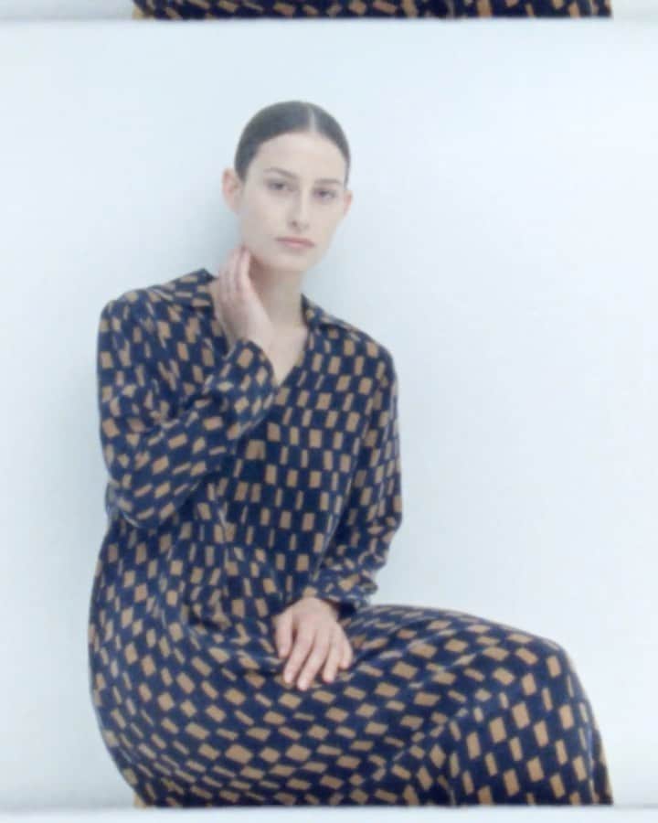 マリメッコのインスタグラム：「New inspiration ahead! Marimekko Pre-Fall 2022 features a well-thought-out range of versatile, combinable wardrobe building blocks.  Discover Marimekko Pre-Fall at marimekko.com - link in bio. #marimekko #pf22」