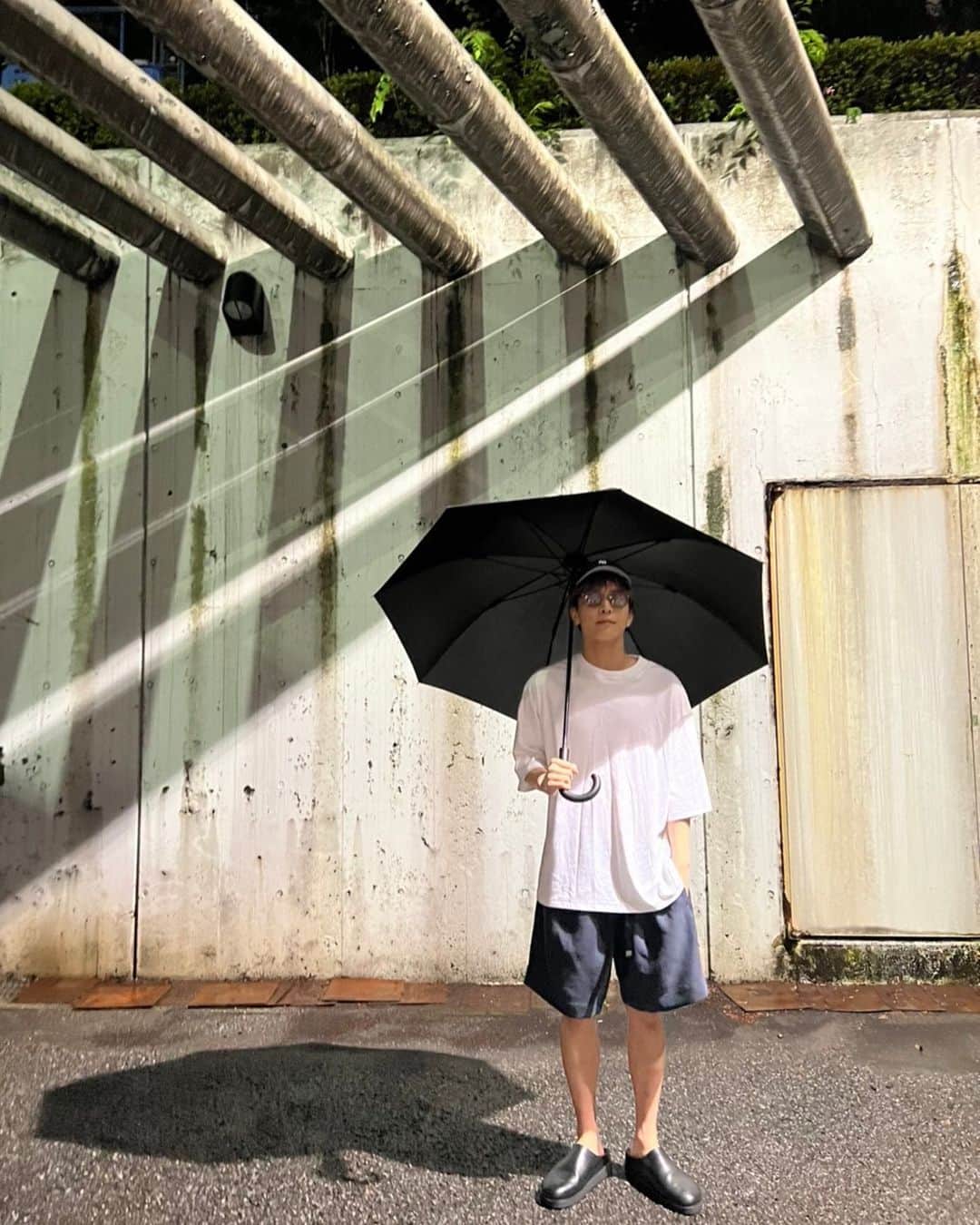 のインスタグラム：「TOKYO DOME 2DAYS🔥🔥  お足元悪い中、二日間本当にありがとうございました🙇🏻  ステージから見る景色の美しさに感動🥺  next➡️OSAKA  引き続きツアーでお待ちしております。  #最近ずっと短パン」