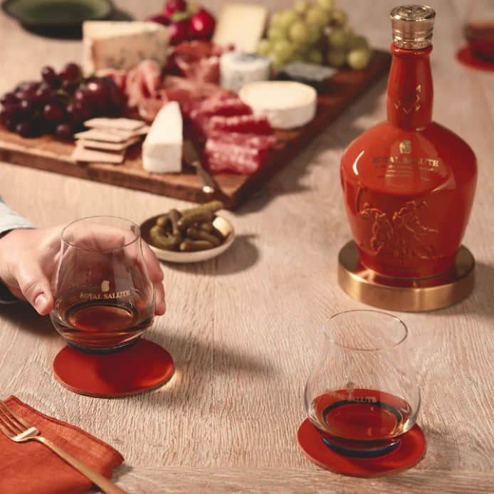 Royal Saluteのインスタグラム：「Cheese and whisky are a classic pairing that simply must be sampled. The fruity, Malbec finish of the Polo Estancia Edition is stunning alongside a creamy camembert. Try a pairing today and unlock a world of delicious new flavours.」