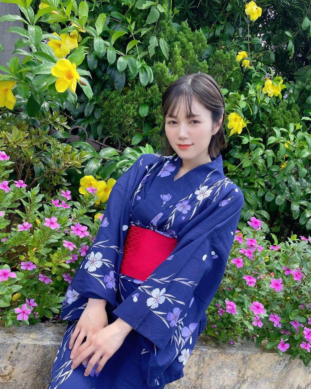 涼森れむのインスタグラム：「. 8月9〜14日まで渋谷のギャラリールデコで初の私の写真展をさせて頂きます💐 . 11〜14日に在廊します❤️‍🔥最終日の14日には購入者イベントする予定です！！ 詳細はまた追ってお知らせします🙇‍♂️ . 今日撮影して来たんですけど、凄く楽しかったです🌺♡」