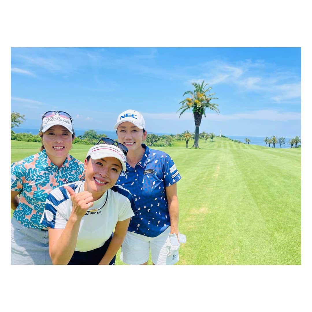 下村真由美のインスタグラム：「久しぶりにこの2人と❤️💛💚  相変わらずの相変わらずで楽しかった🤣 🤣🤣」