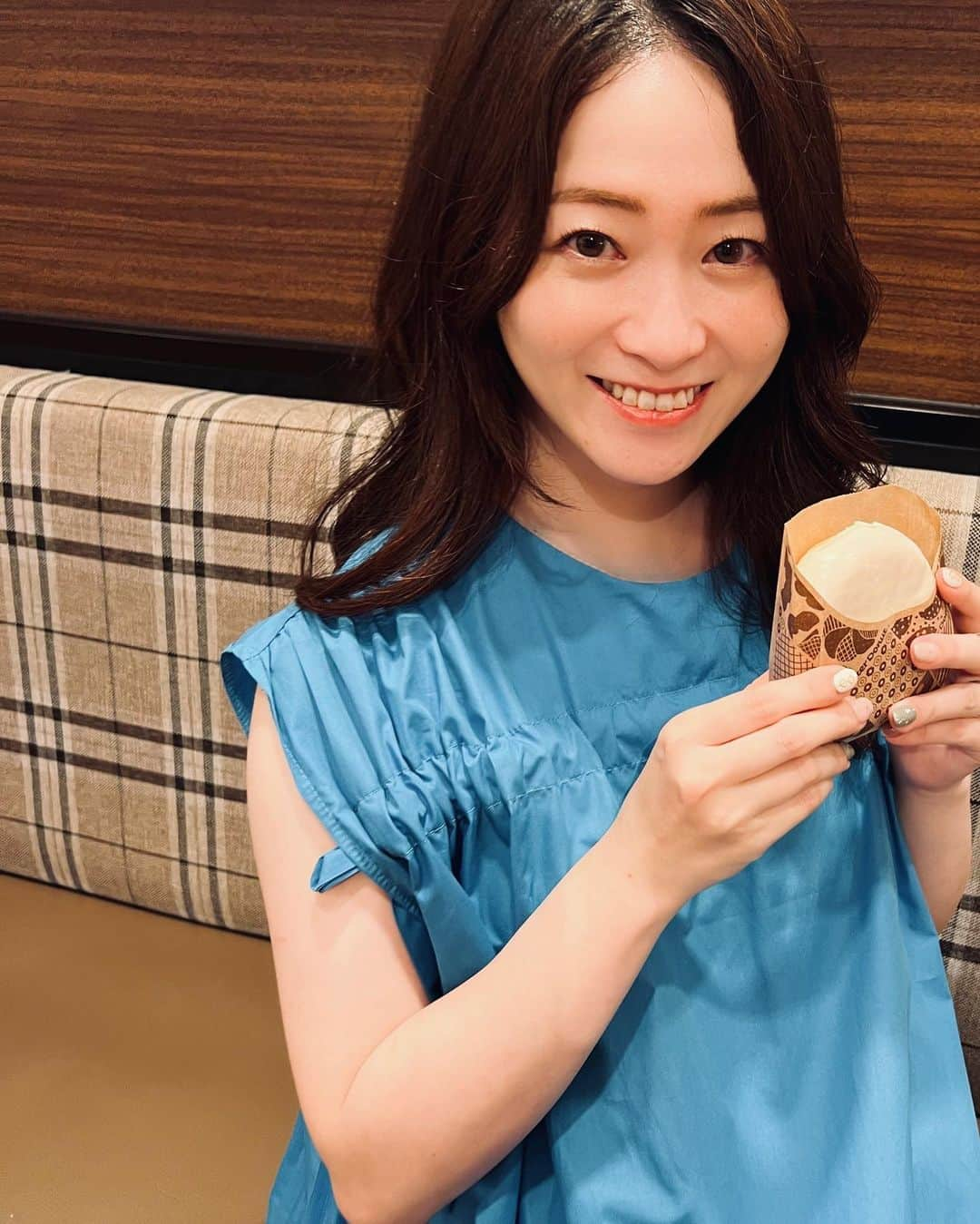 本谷亜紀のインスタグラム：「倉島先生のいる東京中央美容外科渋谷東口院でGLP-1ダイエットをはじめて最後の経過観察に行ってきました😊 友人からは全体的に小顔になった、と好評でした😁 ㅤㅤㅤㅤㅤㅤㅤㅤㅤㅤㅤㅤㅤ 夏は冷やし中華の季節で、今からリサーチして来月は色々な番組で 情報をお届けできる予定です🫶 ㅤㅤㅤㅤㅤㅤㅤㅤㅤㅤㅤㅤㅤ 最近の写真も載せておきます〜✋QRコードからはLINEで友達登録するとカウンセリング予約もできるよ！ 可愛い壁紙の院内で撮った動画も載せています🌺  引き続き、食べて、運動も併用してダイエット頑張ります！  @tcb_kurashima @tcb.shibuyahigashi  #渋谷東口 #美容クリニック #美容医療 #GLP1ダイエット #ダイエットならtcb東京中央美容外科 #美容整形ならtcb東京中央美容外科 #東京中央美容外科 #美容外科 #東京中央美容外科渋谷東口院 #TCB #ダイエット #tcbGLP1ダイエット #pr」