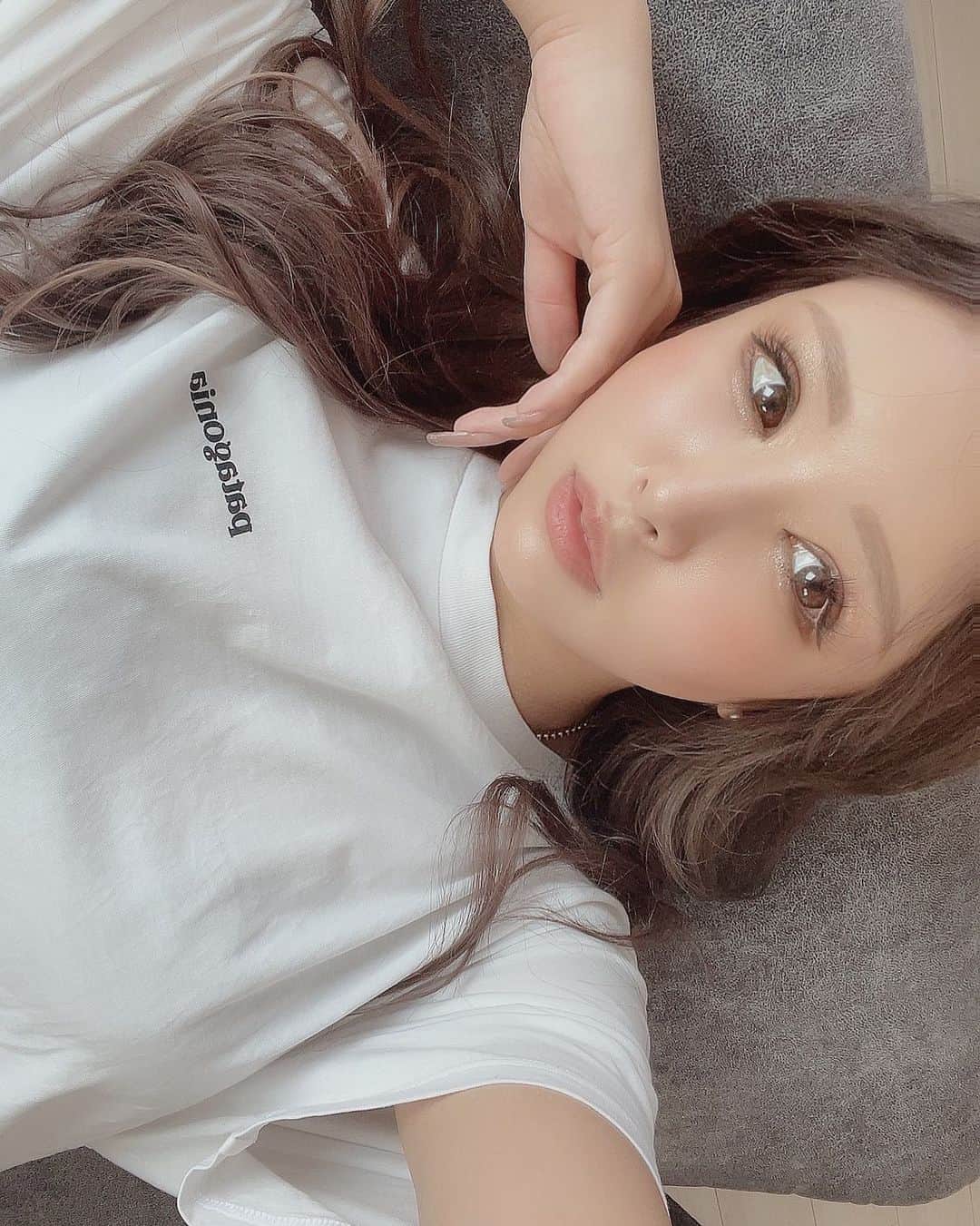 藤咲ひなたのインスタグラム：「日々感謝🥲 ひなたの周りのお客様は優しい人が多いし、面白い人も多いし、仕事できる人が兎に角多い。 毎日誰かのいいところ吸収させてもらって 日々成長させてもらってる。 本当にいつもありがとうございます😭💓  不器用だから、周りに支えられて生きてます。笑  ラピュタの女の子達も黒服さん達も いつもありがとうございます💗」