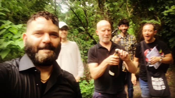 ギレルモ・ディアスのインスタグラム：「that’s a wrap! on: T̴o̴d̴d̴ ̴V̴e̴r̴o̴w̴’̴s̴ ̴-̴ ̴“̴Y̴o̴u̴ ̴c̴a̴n̴’̴t̴ ̴s̴t̴a̴y̴ ̴h̴e̴r̴e̴”̴  thank you SO much @toddverow & @jameskleinmann and our cast and crew ..it’s been a splendid ride!  #indiefilmmaking #ToddVerow #horrorfilms #queerhorror #thrillermovie #CentralParkNYC」