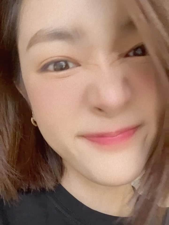 ジングルワンのインスタグラム：「： 沒啥 就是一個很沒意義的東西 午安」