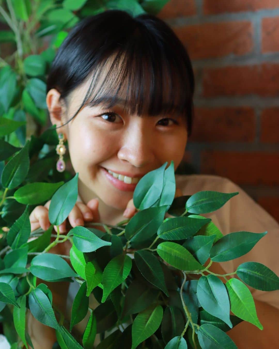 有村瞳のインスタグラム：「6月もおわり……  毎日更新付き合ってくれてありがとう✨ 少しでも楽しんでもらえたかな🥳  いいねやコメントで反応見るの 私も楽しかったよ〜💓  まだまだ写真たくさんあるから これからもよろしくお願いします🥰  ✱✱✱✱✱✱✱✱✱✱✱✱✱✱✱✱✱  🌸今後の予定🌸  7月29.30.31 絶対にあけておいてね⚠️  8月14日 絶対にあけておいてね⚠️」